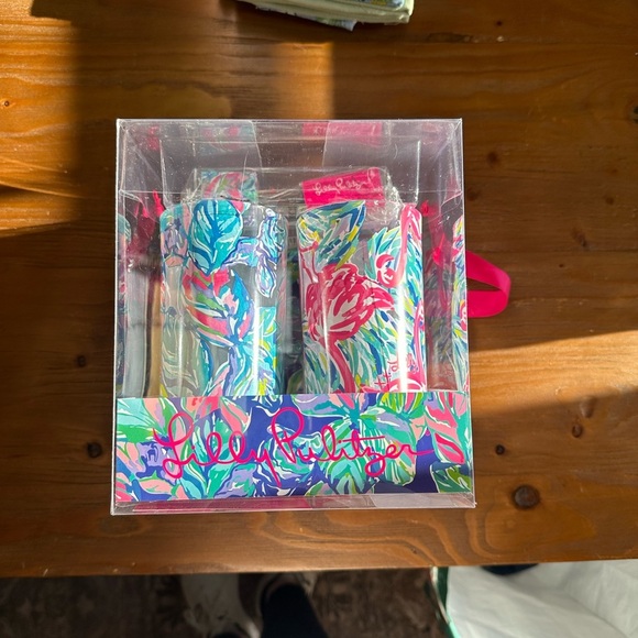 NIB Lily Pulitzer Acrylic tumbler set - Picture 5 of 5